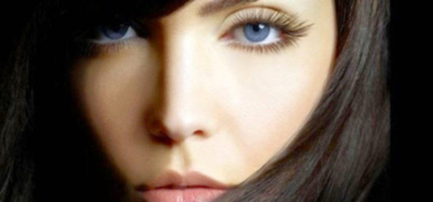 Natural ways to get long lashes